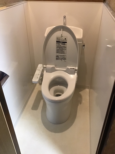 和式トイレを洋式トイレへ取替え